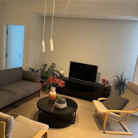 Fofi'S City Center Apartment كافالا المظهر الخارجي الصورة